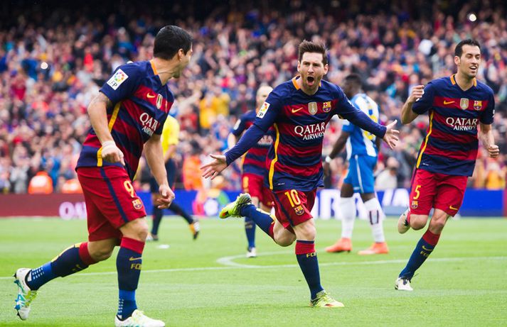 Lionel Messi, leikmaður Barcelona, fagnar marki sínu í dag.