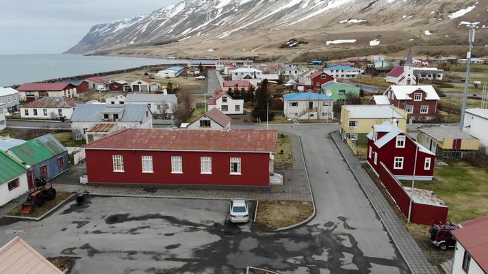 Hópur frumkvöðla hefur stofnað lýðháskóla hér á Flateyri og mun hann taka til starfa nú í haust.