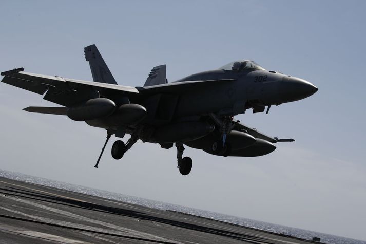 Sex svona F-18 þotur koma til landsins á morgun á vegum spænska hersins. Myndin er úr safni af slíkri þotu í eigu Bandaríkjahers.