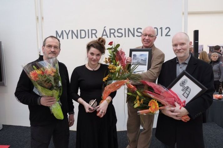 Baldur Hrafnkell Jónsson, kvikmyndatökumaður, Sunna Valgerðardóttir, blaðamaður, Gunnar V. Andrésson ljósmyndari og Egill Aðalsteinsson kvikmyndatökumaður.