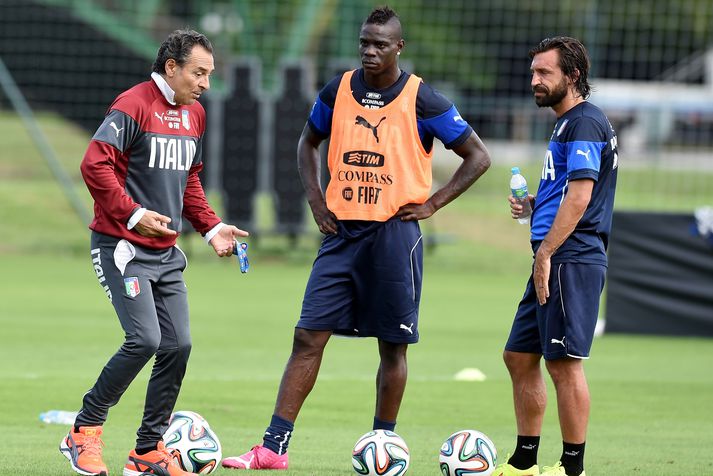 Mario Balotelli og Andrea Pirlo, hér á æfingu með ítalska landsliðinu.