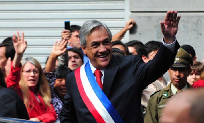 Sebastian Pinera sór embættiseið í gær. Mynd/ AFP.