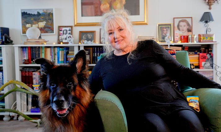 Hundurinn Úlfgrímur Lokason og eigandi hans Margrét Víkingsdóttir.
