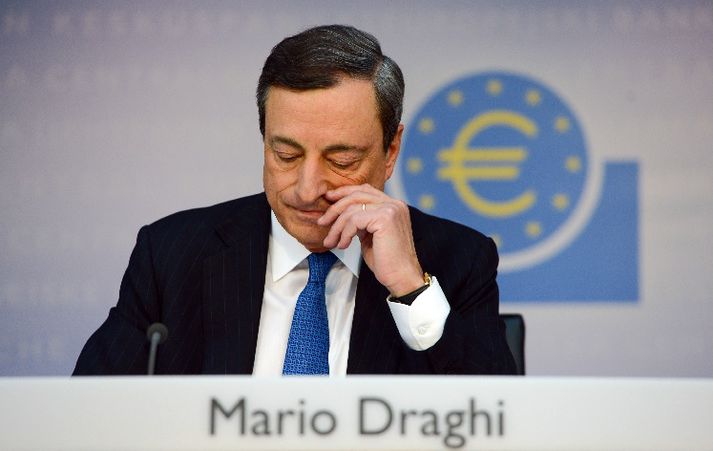 Mario Draghi, forseti bankastjórnar Seðlabanka Evrópu, segir að efnahagsáætlunina verða hrint í framkvæmd í mars.