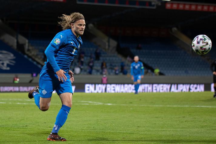 Birkir Bjarnason spilaði allar 90 mínúturnar á móti bæði Rúmeníu og Danmörku og leikurinn á móti Ungverjum verður hans þriðji á sjö dögum.