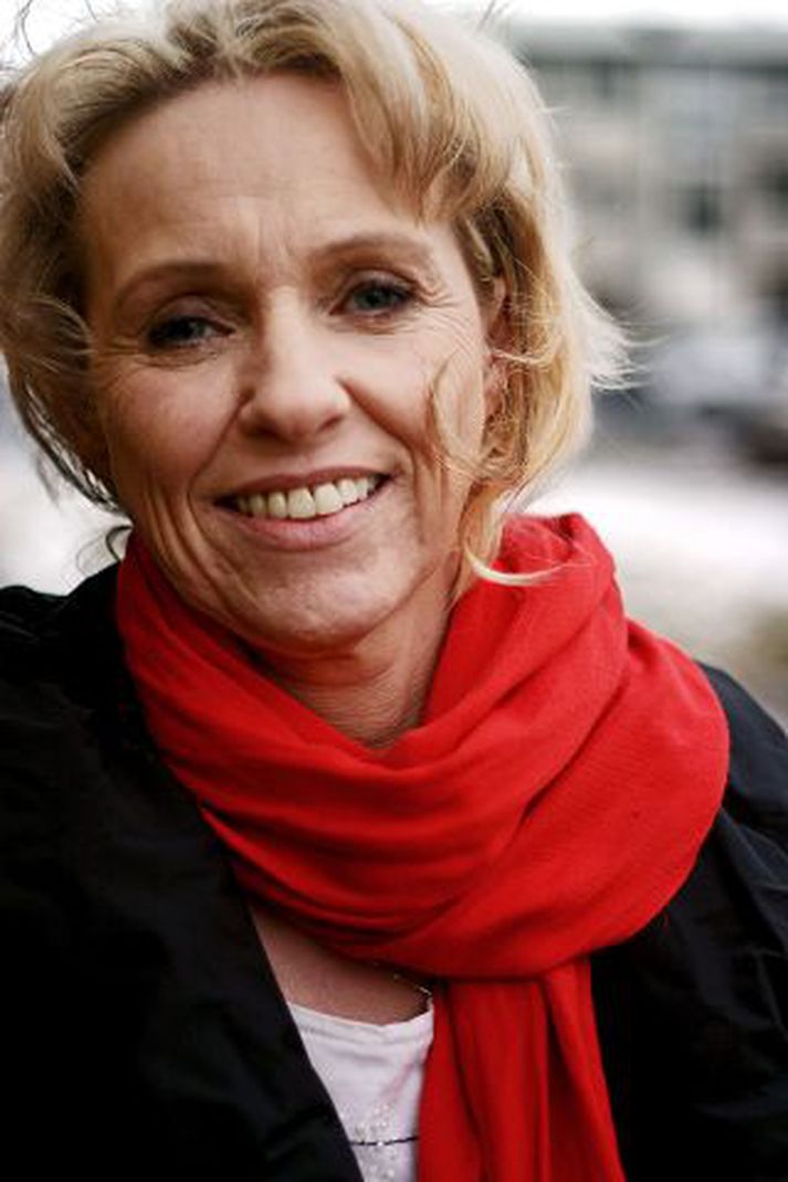 Rósa Ólöf Svavarsdóttir Rósa segir þann harmleik sem hún og fjölskylda hennar gekk í gegnum ekki eiga að vera skemmtiefni sem skapi óhug en spennu hjá fólki. Fréttablaðið/Anton Brink