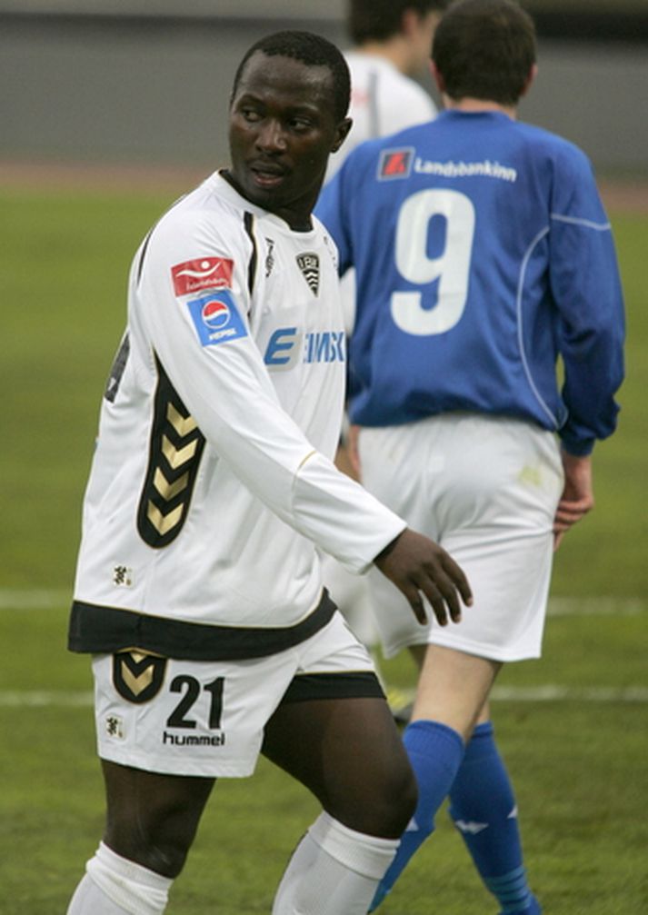 Augustine Nsumba er hættur að spila með ÍBV.