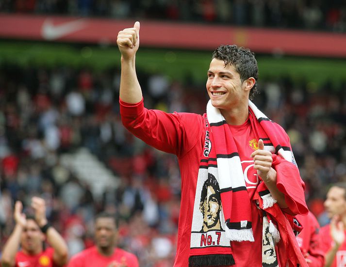 Cristiano Ronaldo var hress eftir sigurinn gegn West Ham vorið 2008.