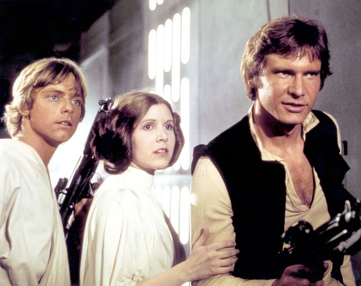 Mark Hamill, Carrie Fisher og Harrison ford í hlutverkum sínum sem Logi geimgengill, Leia prinsessa og Han Solo.