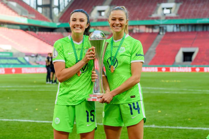 Ingrid Engen og Fridolina Rolfoe voru samherjar hjá Wolfsburg á síðustu leiktíð og verða það áfram í vetur. Að þessu sinni hjá Barcelona.