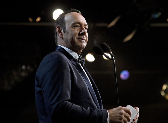 Kevin Spacey hefur löngum verið einn dáðasti leikari Hollywood en undanfarið hafa fjölmargir karlmenn stígið fram og sagt frá kynferðislegri áreitni leikarans.