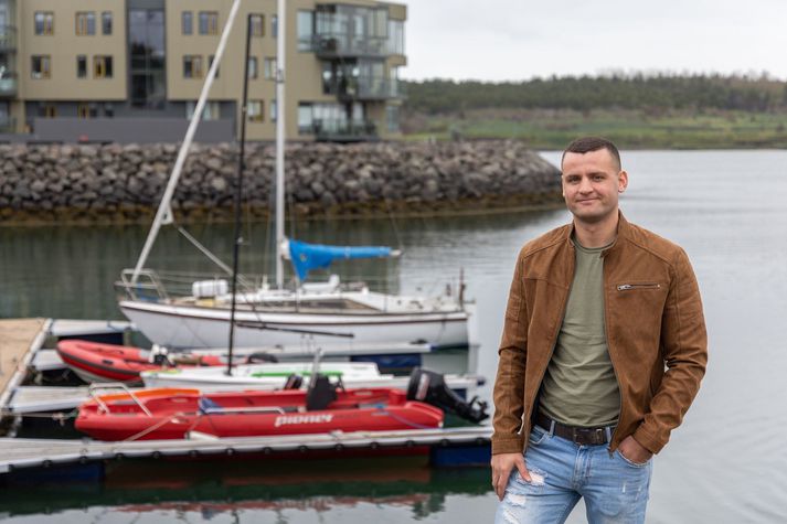 Þór Örn Flygenring flutti til Tortóla til að þjálfa í siglingum mánuði áður en heimsfaraldur gekk yfir. Blaðamaður hitti hann í kaffi og fékk að heyra frá ævintýrum hans og lífi.