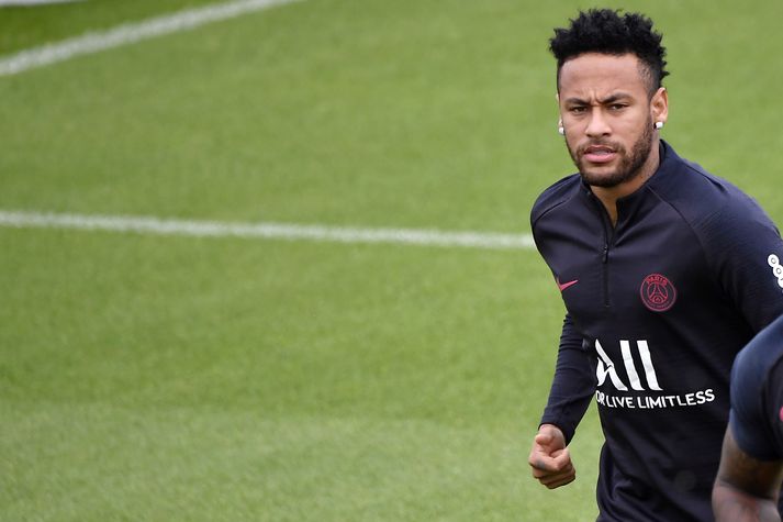 Neymar er að öllum líkindum á leið burt frá París.