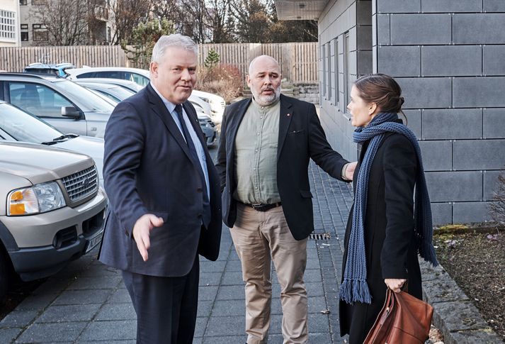 Sigurður Ingi, Logi Einarsson og Katrín Jakobsdóttir ræðast við.