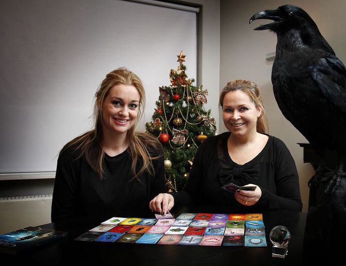 Hafdís Heiðarsdóttir og Vilborg Aldís Ragnarsdóttir, höfundar bókarinnar Galdraþulan.