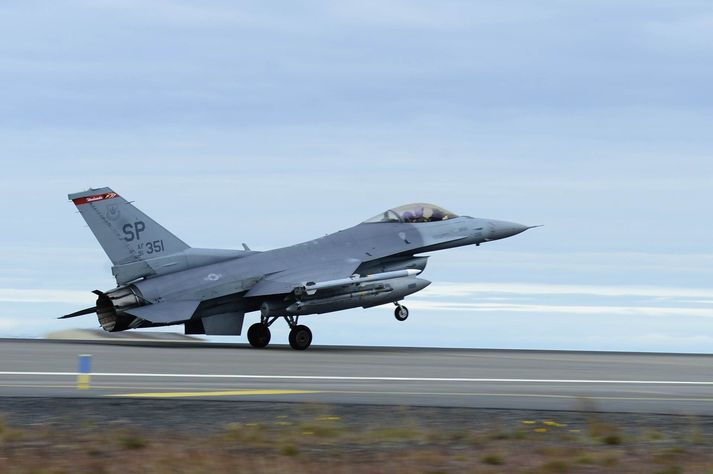 Flugsveitin telur 120 liðsmenn og notast við fjórar F-16 orrustuþotur.