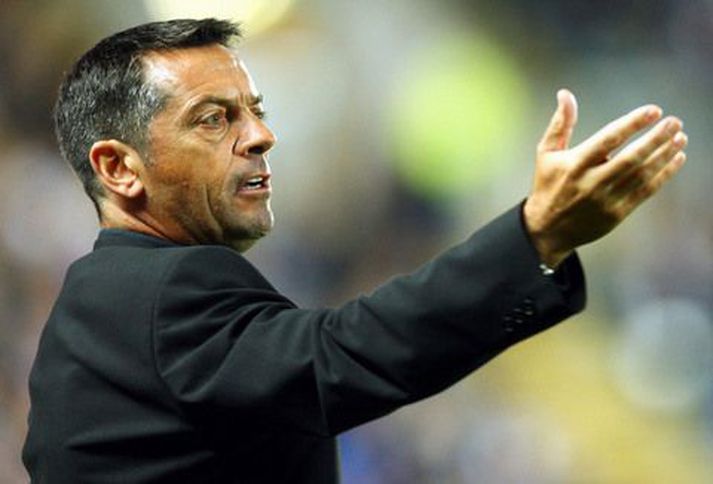 Phil Brown er hættur hjá Hull.
