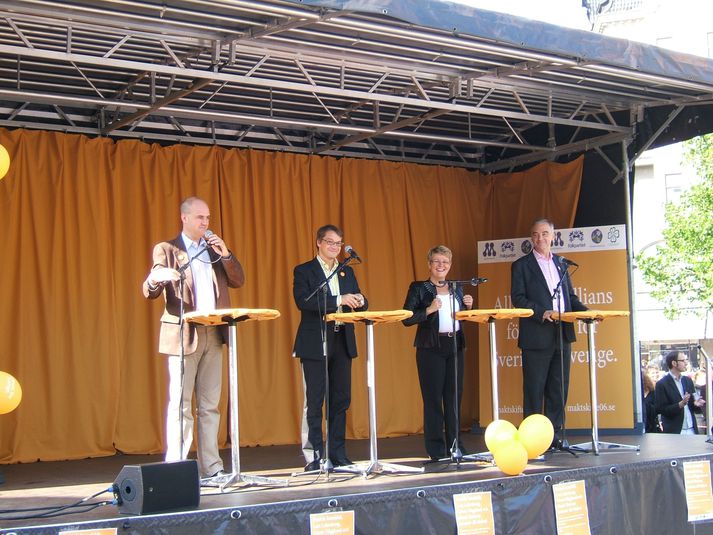 Leiðtogar stjórnarflokkanna. Maud Olofsson er önnur frá vinstri.   