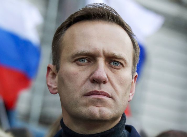 Alexei Navalní birti í dag myndband þar sem hann ræðir við mann sem tilheyrir teymi útsendara FSB sem sagðir eru hafa reynt að eitra fyrir honum.