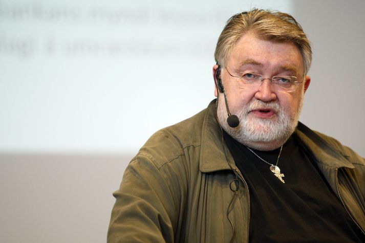 Guðmundur Ólafsson.
