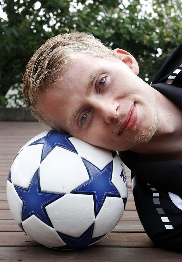 Elfar Árni tók því rólega heima hjá sér í gær.