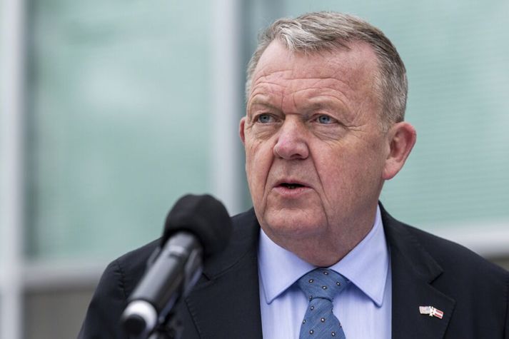 Hann segir samninginn eyða óvissu. 