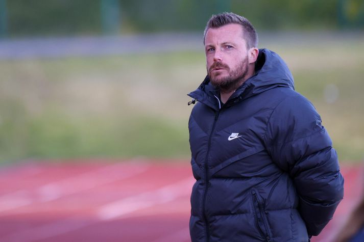 Nik Chamberlain, þjálfari Breiðabliks, á hliðarlínunni í leik kvöldsins