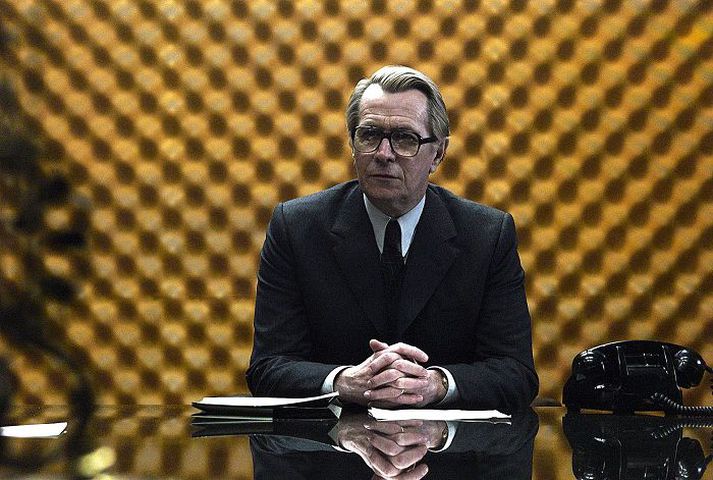 Kvikmyndirnar My Week with Marilyn og Tinker Tailor Soldier Spy verða frumsýndar um helgina. Sú fyrrnefnda fjallar um Marilyn Monroe og tíma hennar á Bretlandi en Tinker Tailor segir frá leit njósnara að rússneskum svikara á tíma kalda stríðsins.