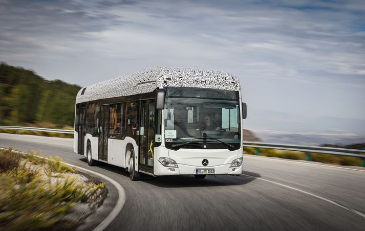 Mercedes-Benz Citaro rafmagnsstrætó í prufunum.