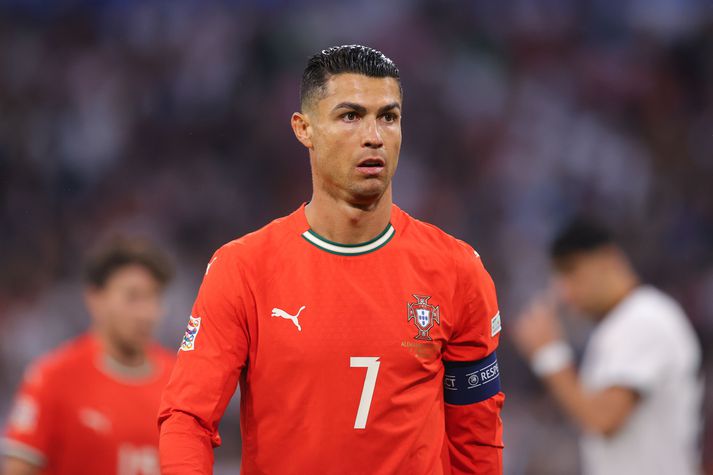 Cristiano Ronaldo ætlar að taka sér stutt frí í sumar, enda kominn á fimmtugsaldur.