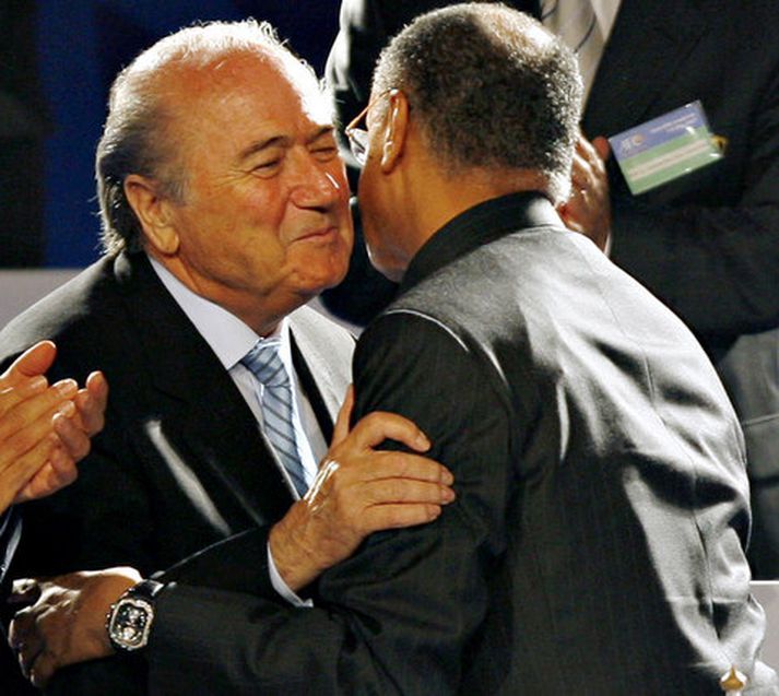 Það er hægt að óska Sepp Blatter til hamingju með gott peningaár hjá FIFA.