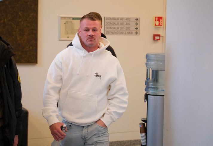 Sævar Hilmarsson við komuna í Héraðsdóm Reykjavíkur í morgun.