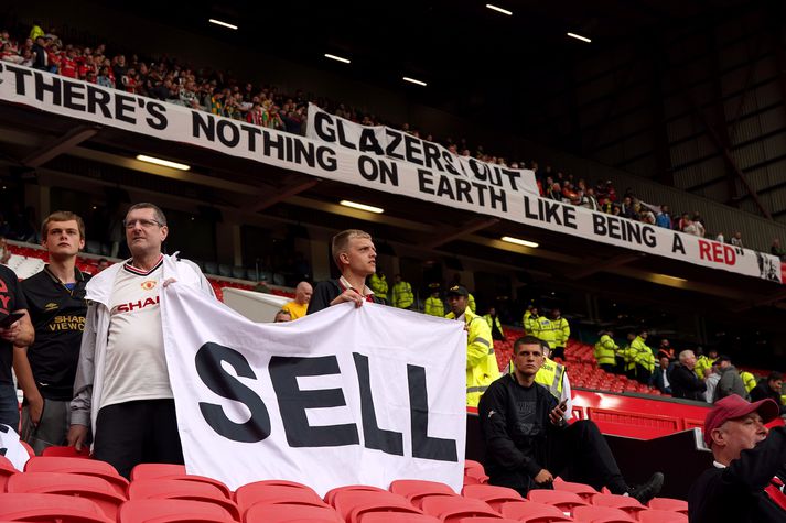 Stuðningsmenn Manchester United eru ósáttir við Glazer-fjölskylduna og vilja að hún selji félagið.