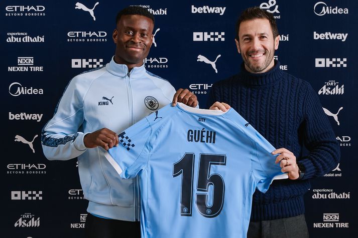 Miðvörðurinn var eftirsóttur af mörgum félögum.