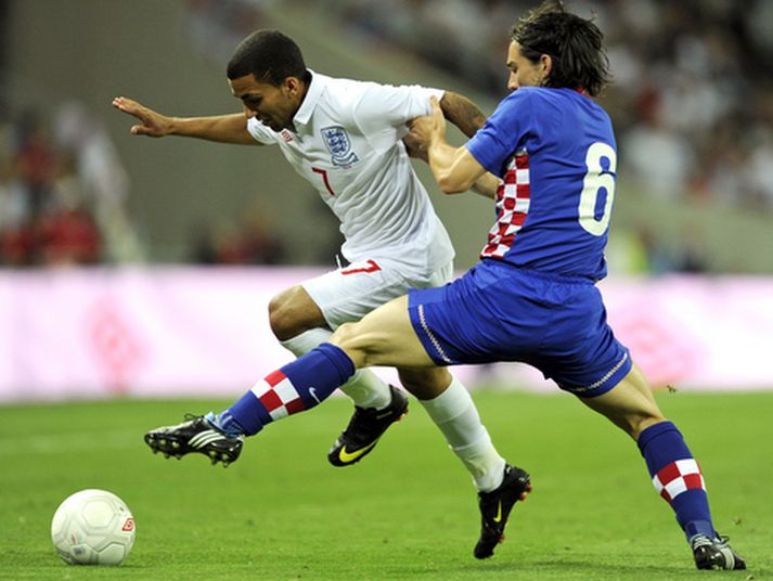 Króatar réðu ekkert við Aaron Lennon í leiknum í gær.
