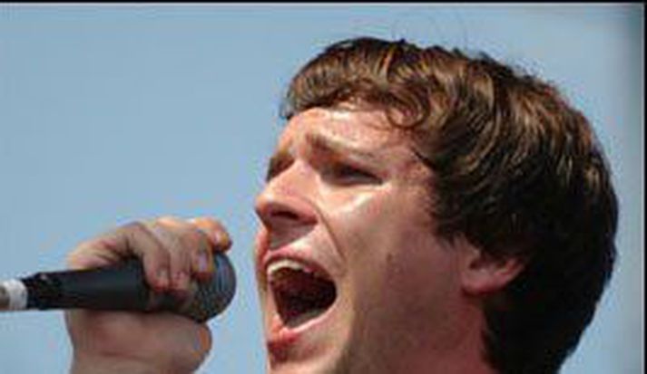 The Killers. Brandon Flowers er söngvari hljómsveitarinnar The Killers.