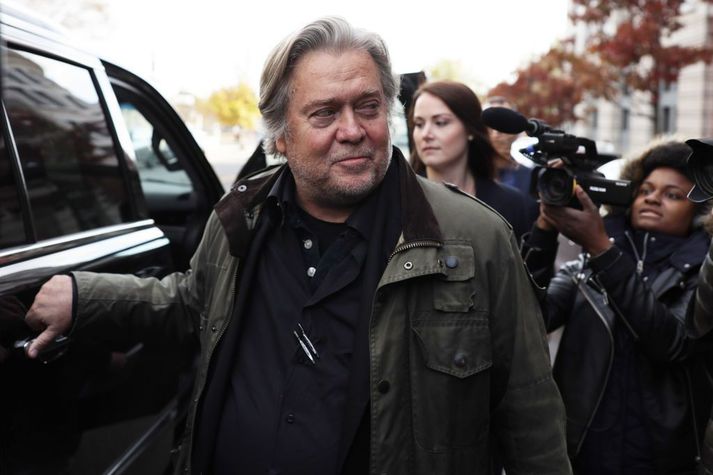 Steve Bannon gegndi starfi stjórnmálaráðgjafa Donalds Trump Bandaríkjaforseta í upphafi forsetatíðar Trump.