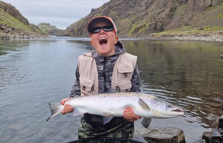 Veiðimenn fagna því að sjá snjó sem vonandi tryggir okkur gott vatn í ánum á komandi sumri
