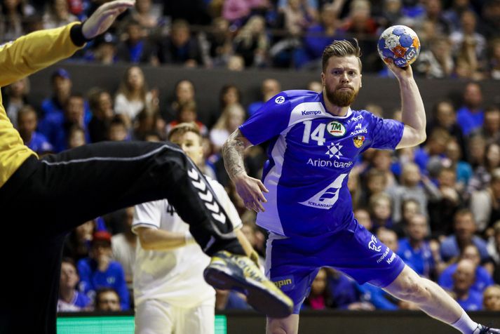 Arnór Þór Gunnarsson skoraði sjö mörk þegar Bergischer tapaði gegn THW Kiel.