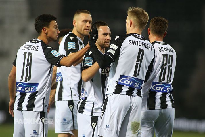 Sverrir Ingi Ingason og félagar í PAOK fagna marki í sigrinum í dag.