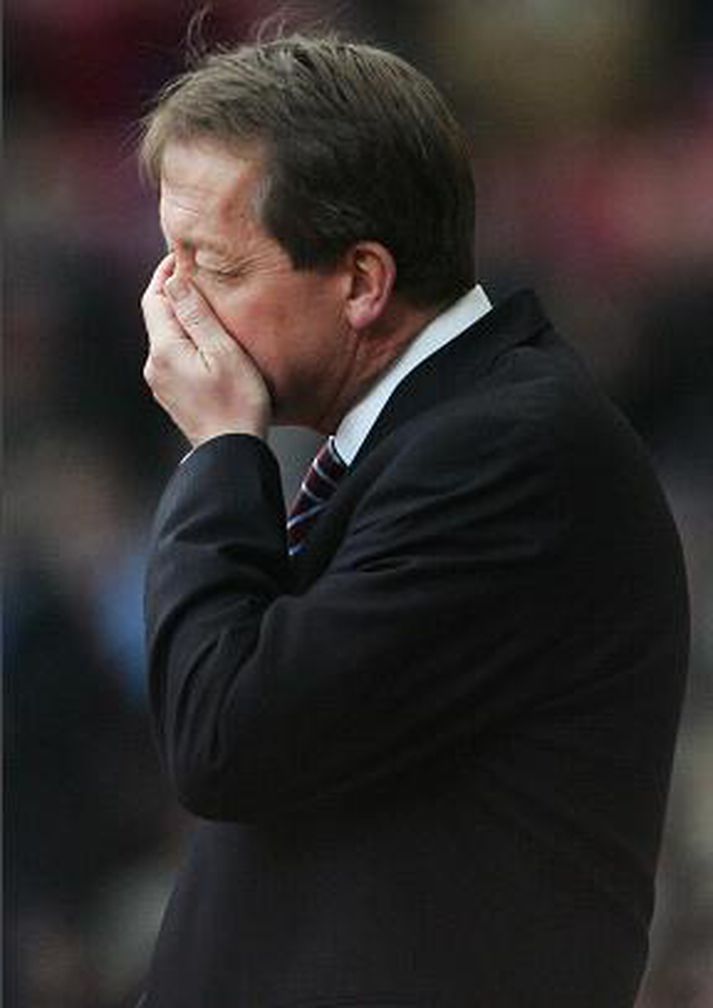 Curbishley hefur átt erfiða daga.