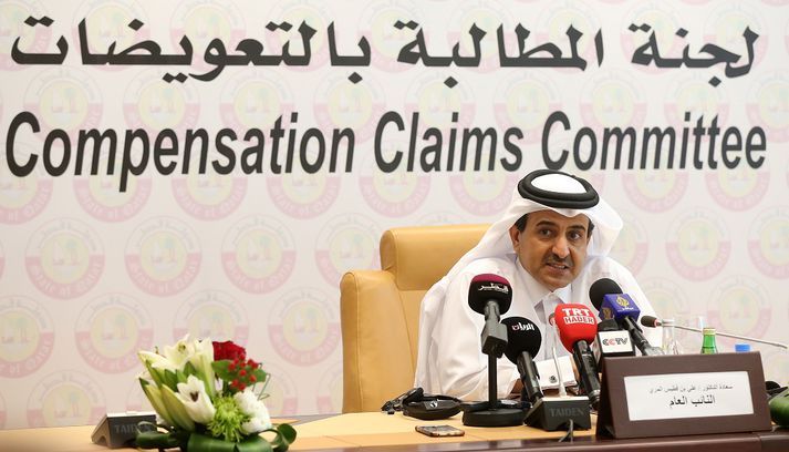 Ríkissaksóknari Katar, Ali bin Fetais al-Marri á blaðamannafundinum þar sem hann lýsti yfir áætlunum stjórnvalda.