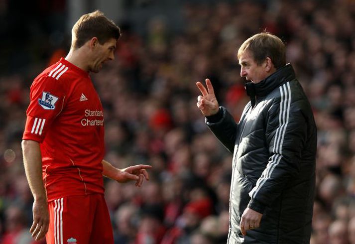 Gerrard og Dalglish leggja á ráðin á Anfield í dag.