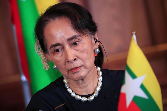 Aung San Suu Kyi var leiðtogi ríkisstjórnar Mjanmar um tíma eftir að herforingjarnir ákváðu að deila völdum með lýðræðislega kjörnum fulltrúum.