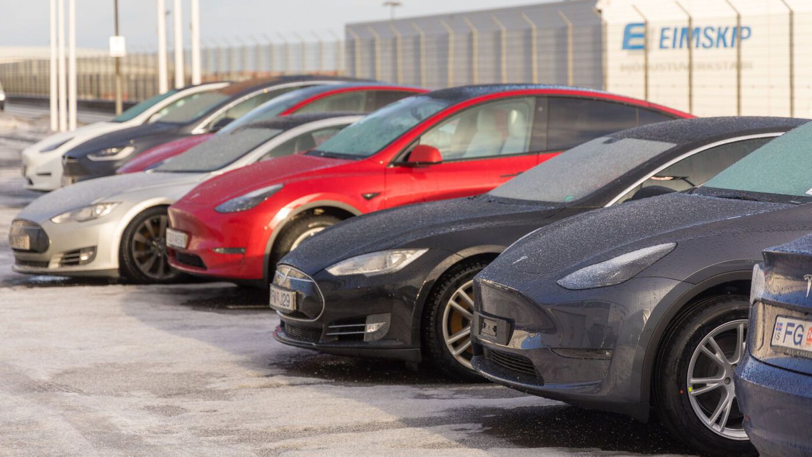 Tæp­lega þrjá­tíu prósent Tesla Y þurftu í endur­skoðun