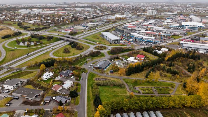 Lögreglan fann árásarmanninn við Stjörnugróf eftir árásina.