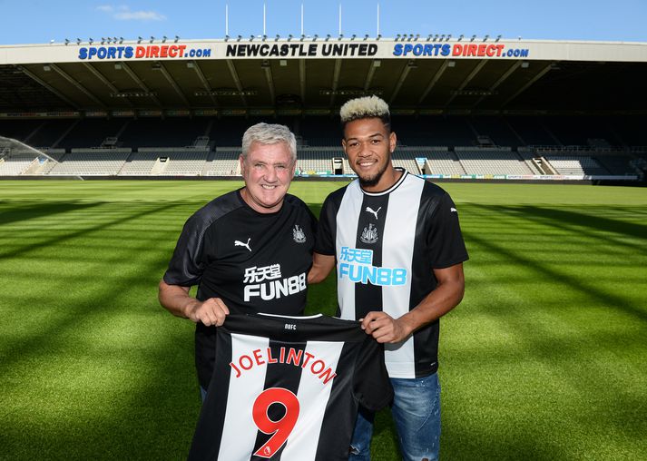 Steve Bruce og Brassinn Joelinton.