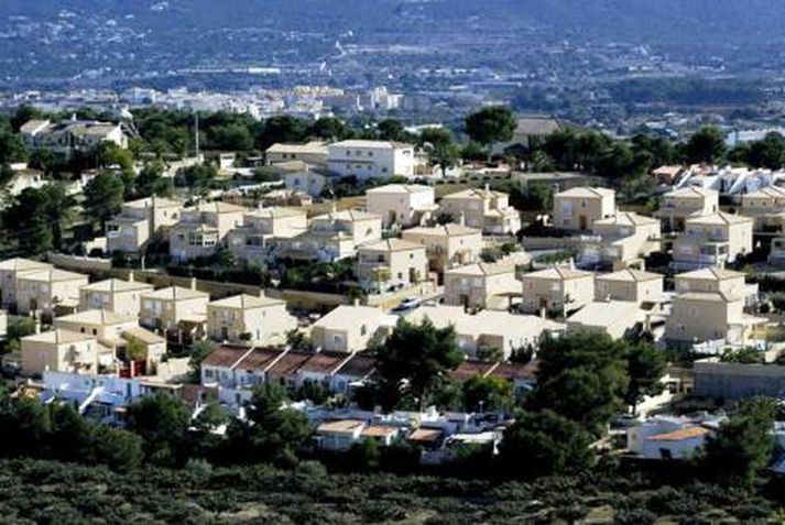 Það er hér í hinni friðsælu byggð í Alicante á Spáni sem Bjarni segir hræðilegar ofsóknir hafa átt sér stað.