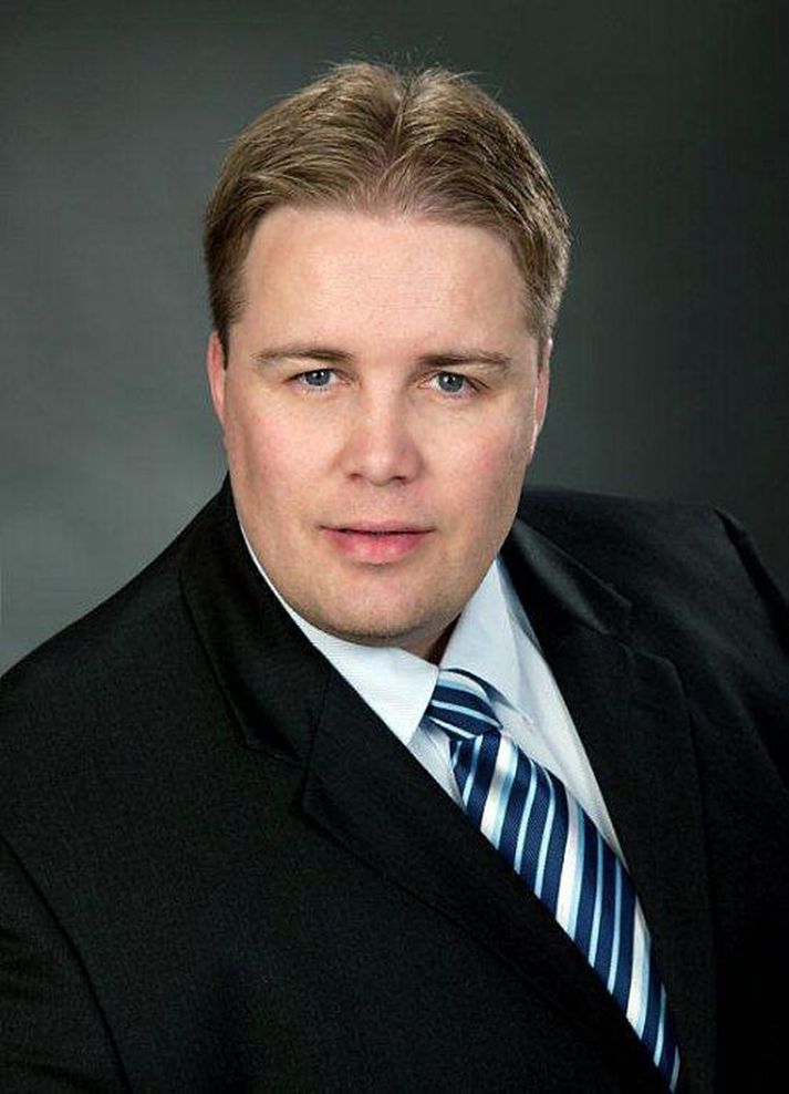 Laun Sigurðar Erlingssonar, forstjóra Íbúðalánasjóðs hafa hækkað um 19,3 prósent frá árinu 2010.