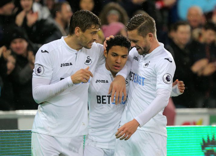 Fernando Llorente fagnar marki með Jefferson Montero og Gylfa Þór Sigurðssyni.